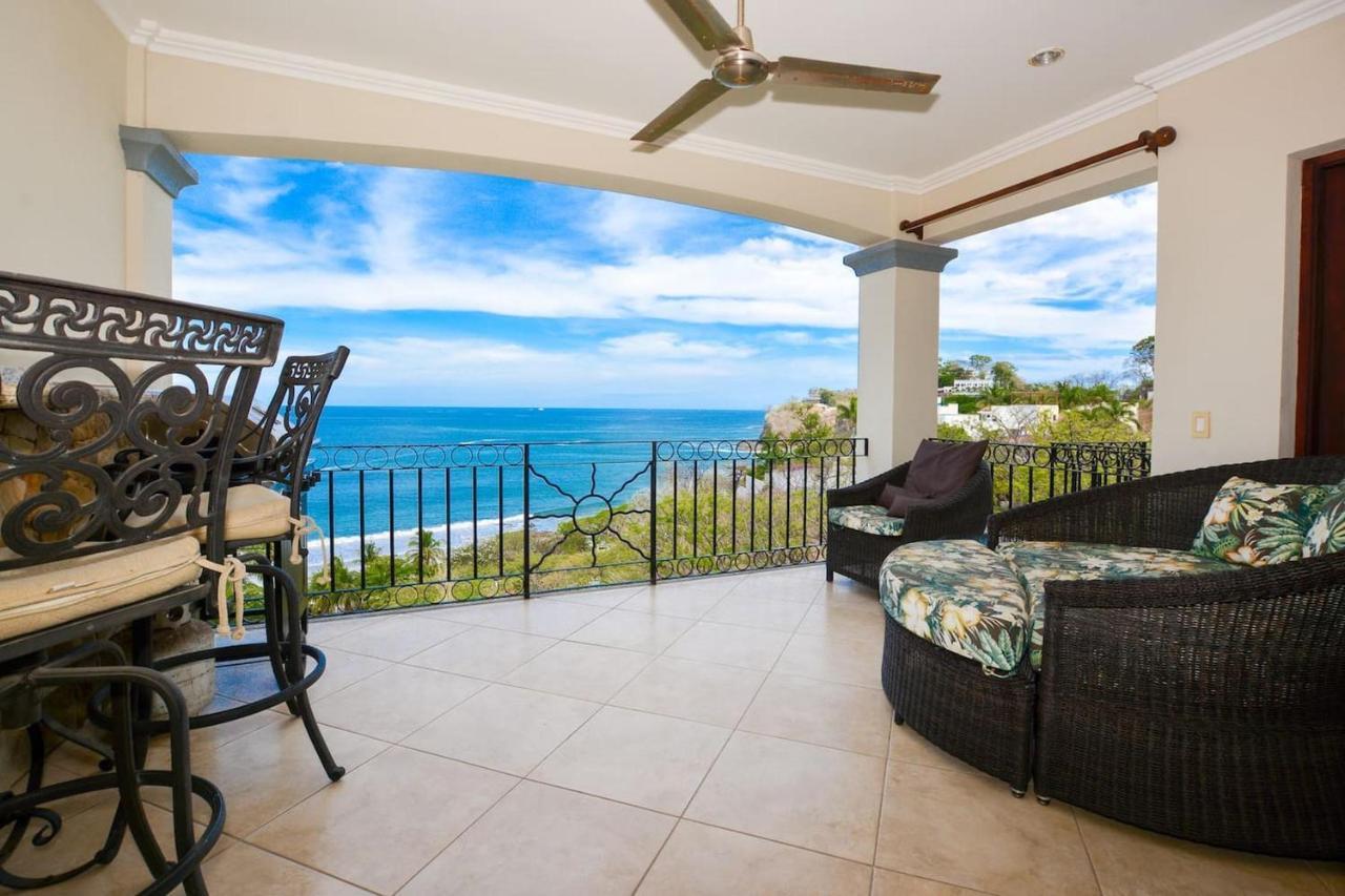 Exquisitely Decorated 5Th-Floor Aerie With Views Of Two Bays In Flamingo Villa Плая Фламинго Екстериор снимка