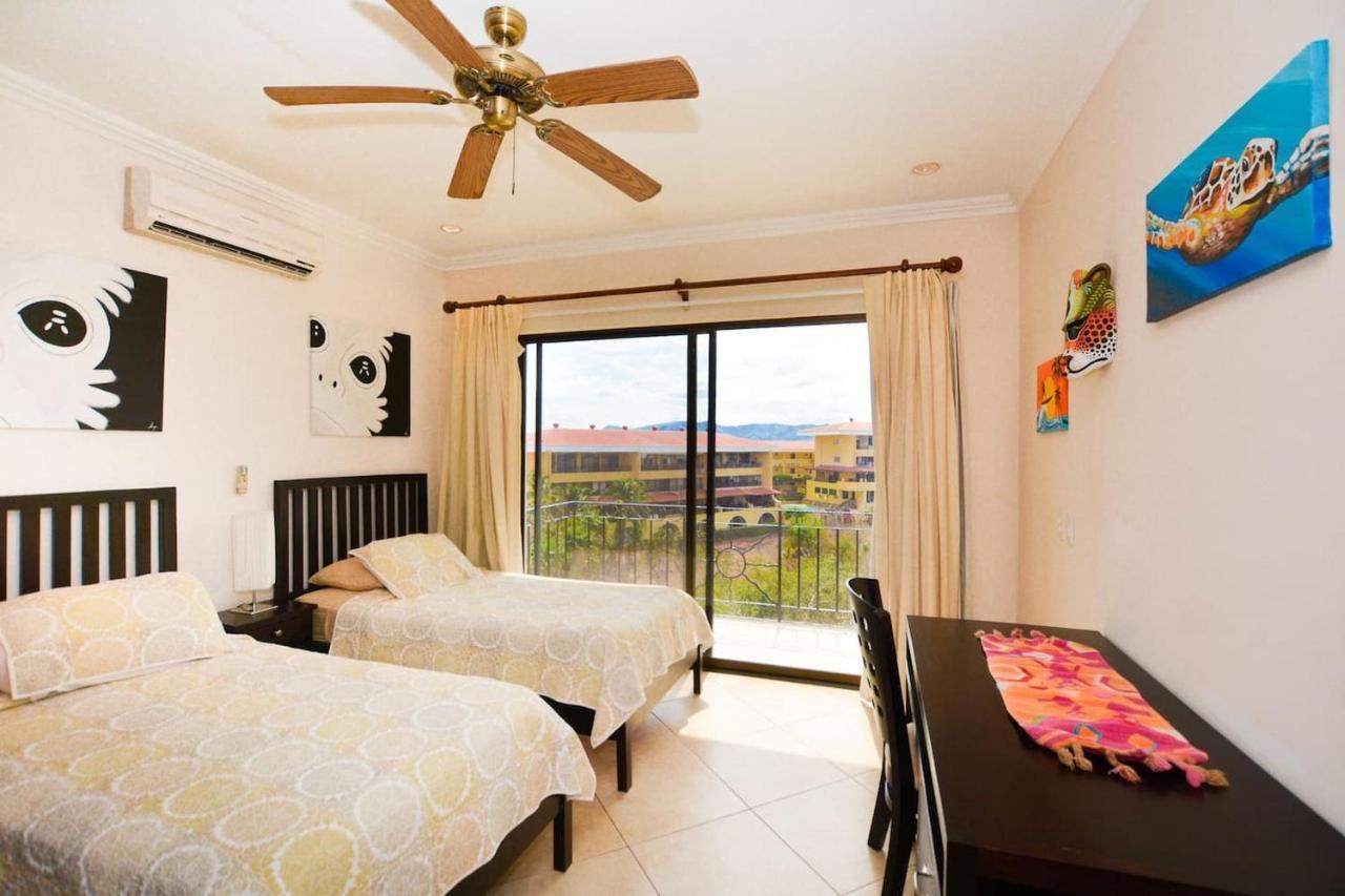 Exquisitely Decorated 5Th-Floor Aerie With Views Of Two Bays In Flamingo Villa Плая Фламинго Екстериор снимка